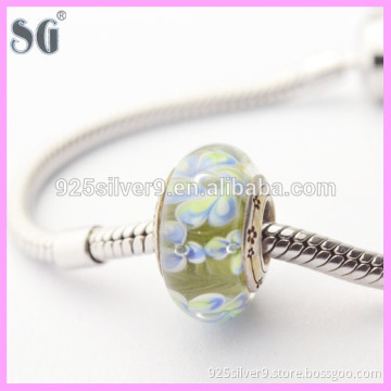 Fancy 925 silver charms pretty flower pattern bulk glass beads manufacturer in china